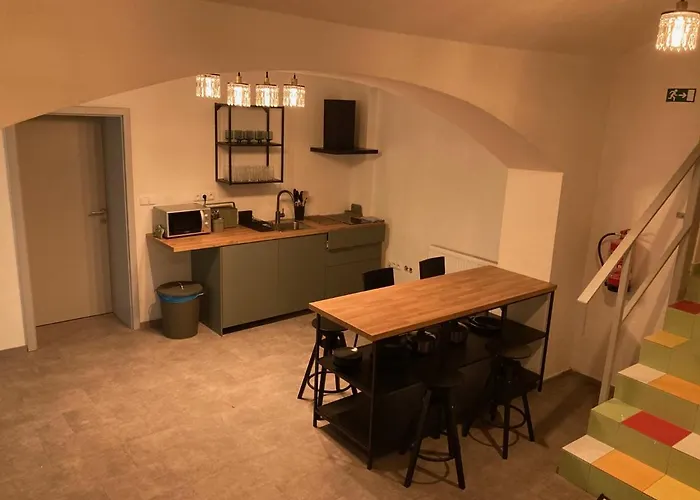 Capsule Hostel Erbenova